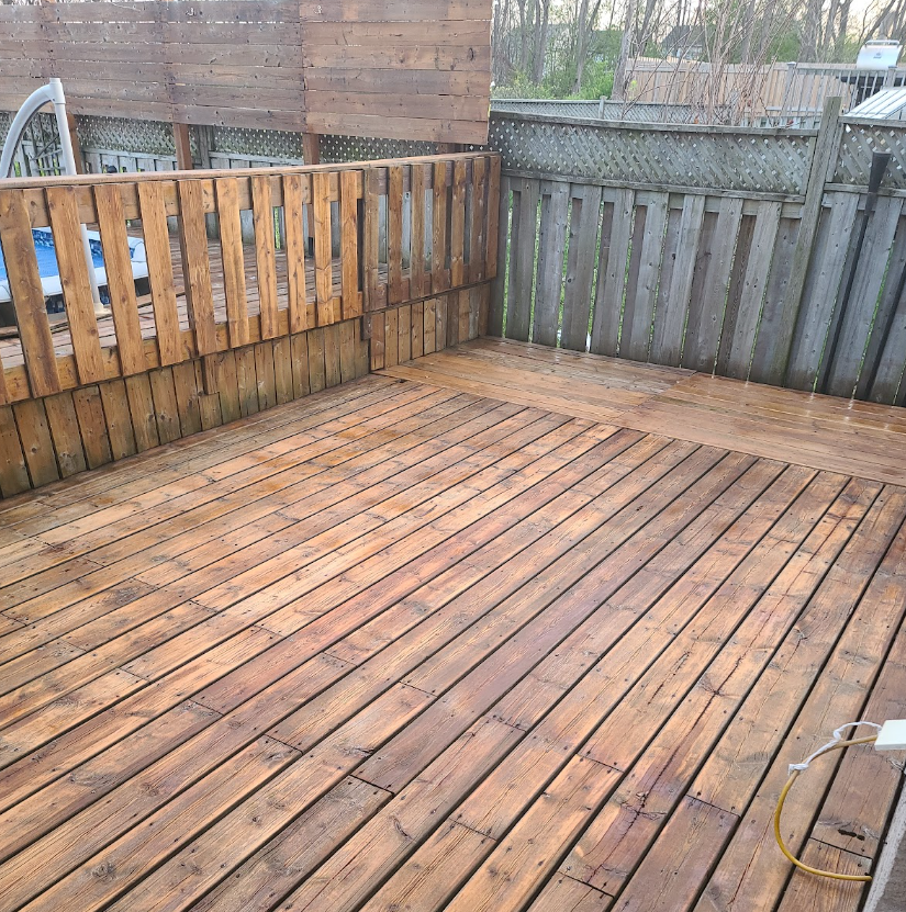 Deck Cleaning & Staining